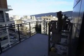 ქირავდება, უნივერსალური კომერციული  ფართი, ნუცუბიძის ფერდობი