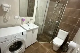 იყიდება ბინა, 1 ოთახიანი, ახალი აშენებული, ბათუმი, აეროპორტის უბანი