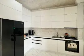 იყიდება ბინა, 4 ოთახიანი, ახალი აშენებული, ბათუმი