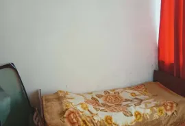 იყიდება ბინა, 3 ოთახიანი, ძველი აშენებული, თბილისი, ვარკეთილი