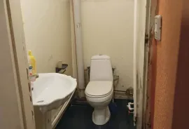 იყიდება ბინა, 3 ოთახიანი, ძველი აშენებული, თბილისი, ვარკეთილი