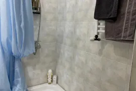 ქირავდება ბინა, 2 ოთახიანი, ძველი აშენებული, თბილისი, საბურთალო