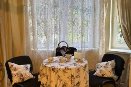 Аренда, 2 Kомнатная, Старое здание, Тбилиси, saburtalo