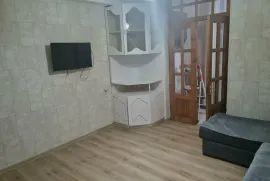 ქირავდება ბინა, 3 ოთახიანი, ძველი აშენებული, თბილისი