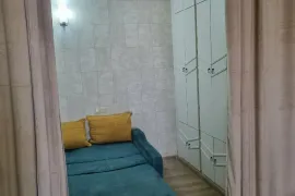 ქირავდება ბინა, 3 ოთახიანი, ძველი აშენებული, თბილისი