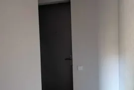 ქირავდება ბინა, 1 ოთახიანი, ძველი აშენებული, თბილისი, ვაჟა ფშაველას კვარტლები