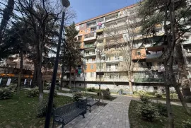 Apartment for sale, 3 Room, Old building, Tbilisi, saburtalo