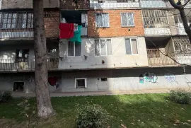 Apartment for sale, 3 Room, Old building, Tbilisi, saburtalo