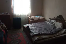 იყიდება სახლი, 7 ოთახიანი, თბილისი, ვაკე