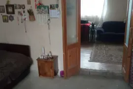 იყიდება სახლი, 7 ოთახიანი, თბილისი, ვაკე