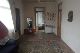 იყიდება სახლი, 7 ოთახიანი, თბილისი, ვაკე