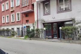 ქირავდება, მთლიანი შენობა, ვაკე