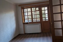 For Rent, 1 Room, Old building, Tbilisi, Districts of Vazha-Pshavela