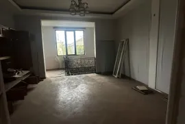 იყიდება სახლი, 8 ოთახიანი, ოზურგეთი, ოზურგეთი