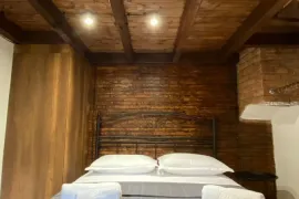 ქირავდება ბინა, 2 ოთახიანი, ძველი აშენებული, თბილისი, ჩუღურეთი