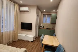 ქირავდება ბინა, 2 ოთახიანი, ძველი აშენებული, თბილისი, ჩუღურეთი