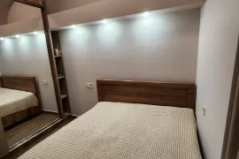 ქირავდება ბინა, 2 ოთახიანი, ძველი აშენებული, თბილისი, ჩუღურეთი