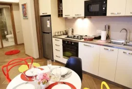 ქირავდება ბინა, 3 ოთახიანი, ახალი აშენებული, თბილისი, საბურთალო