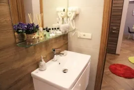 ქირავდება ბინა, 3 ოთახიანი, ახალი აშენებული, თბილისი, საბურთალო