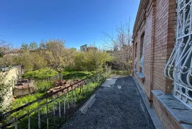 Apartment for sale, 7 Room, Old building, Tbilisi, Gldani village