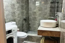 Аренда, 2 Kомнатная, Старое здание, Тбилиси, Чугурети