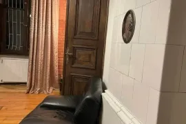 ქირავდება ბინა, 3 ოთახიანი, ძველი აშენებული, თბილისი, ჩუღურეთი