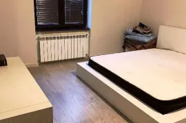 ქირავდება ბინა, 2 ოთახიანი, ძველი აშენებული, თბილისი, ვაკე