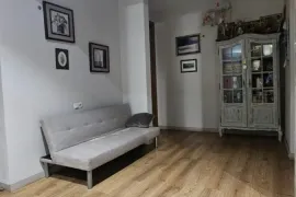 Продается квартира, 4 Kомнатная, Старое здание, Тбилиси, saburtalo