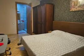 Продается квартира, 4 Kомнатная, Старое здание, Тбилиси, saburtalo