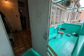 იყიდება ბინა, 3 ოთახიანი, ძველი აშენებული, თბილისი, ჩუღურეთი