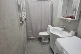 Продается квартира, 2 Kомнатная, Новостройка, Батуми