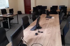 ქირავდება სახლი, 9 ოთახიანი, თბილისი, საბურთალო