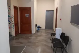 ქირავდება სახლი, 9 ოთახიანი, თბილისი, საბურთალო