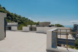 იყიდება სახლი, 5 ოთახიანი, ბათუმი