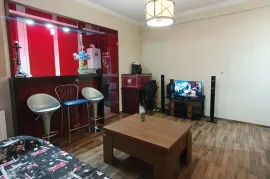 იყიდება ბინა, 2 ოთახიანი, ძველი აშენებული, თბილისი, ვაზისუბანი