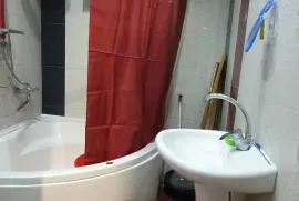 იყიდება ბინა, 2 ოთახიანი, ძველი აშენებული, თბილისი, ვაზისუბანი