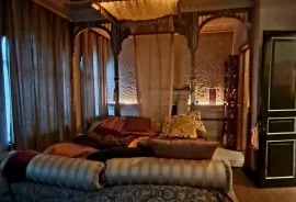 იყიდება ბინა, 4 ოთახიანი, ძველი აშენებული, თბილისი, ჩუღურეთი