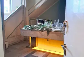 იყიდება ბინა, 4 ოთახიანი, ძველი აშენებული, თბილისი, ჩუღურეთი