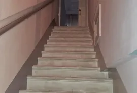 იყიდება ბინა, 4 ოთახიანი, ძველი აშენებული, თბილისი, ჩუღურეთი