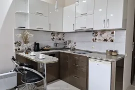 იყიდება ბინა, 1 ოთახიანი, ახალი აშენებული, ბათუმი, ბაგრატიონის უბანი