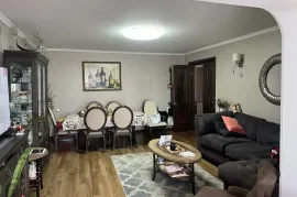 Apartment for sale, 4 Room, Old building, Tbilisi, Isani