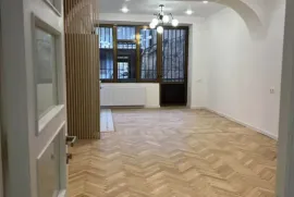 ქირავდება, საოფისე ფართი, ვაკე