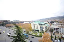 იყიდება ბინა, 4 ოთახიანი, ძველი აშენებული, თბილისი, მთაწმინდა