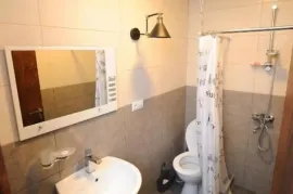 იყიდება ბინა, 4 ოთახიანი, ძველი აშენებული, თბილისი, მთაწმინდა