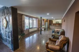 ქირავდება სახლი დღიურად, 7 ოთახიანი, თბილისი, გლდანი