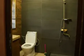 ქირავდება სახლი დღიურად, 7 ოთახიანი, თბილისი, გლდანი