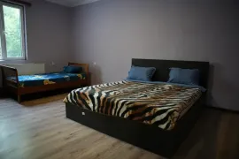 ქირავდება სახლი დღიურად, 7 ოთახიანი, თბილისი, გლდანი