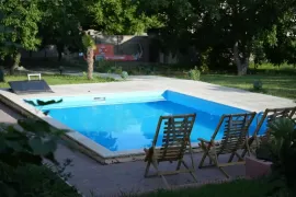 ქირავდება სახლი დღიურად, 7 ოთახიანი, თბილისი, გლდანი