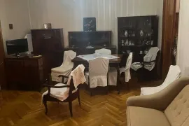 Продается квартира, 4 Kомнатная, Старое здание, Тбилиси, Vazisubani
