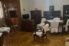 Продается квартира, 4 Kомнатная, Старое здание, Тбилиси, Vazisubani